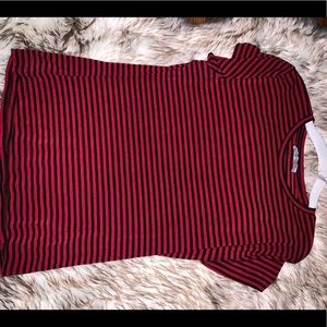 Short sleeved black and white shirt